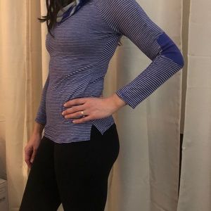 💙 Athleta Long sleeve hoodie